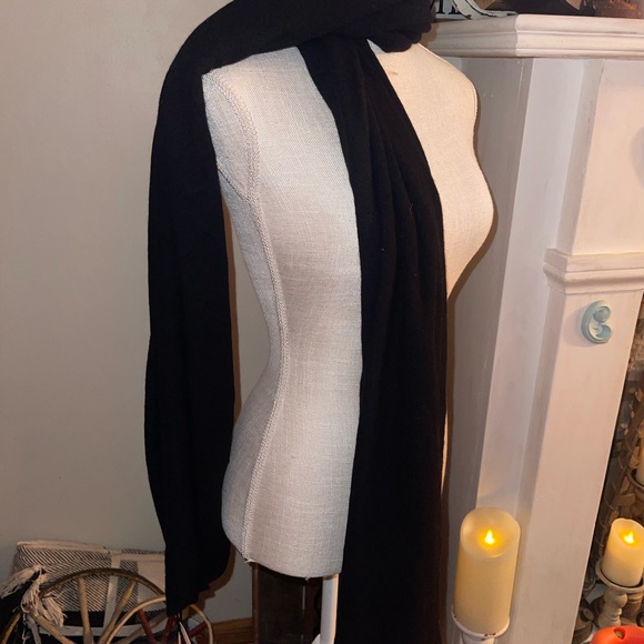 Lululemon cashmere scarf super soft and warm NWT🖤 - Picture 2 of 9